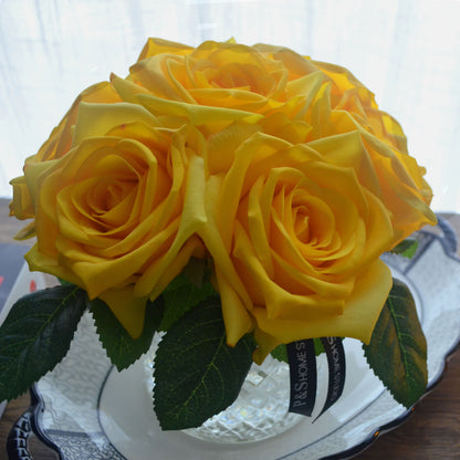 Real touch artificial flower stem yellow rose bouquet in glass vase set in resin illusion water.